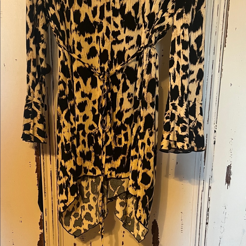 Cato Black and Cream Patterned Long Sleeve Tunic - Picture 8 of 10